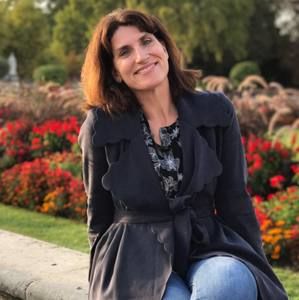 Meet your Posher, Debbie